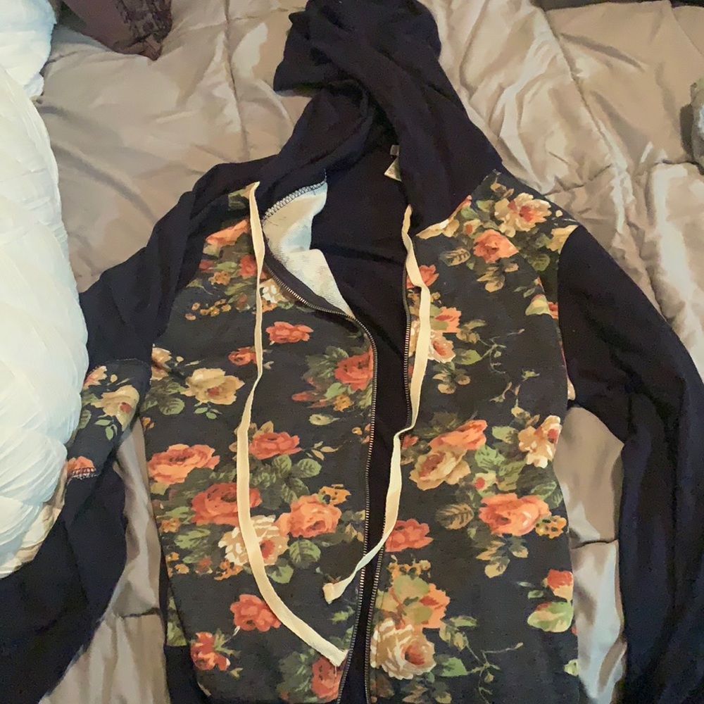 Lightweight zip jacket